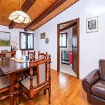 بيت للعطل Pet Friendly In With House Sea View *