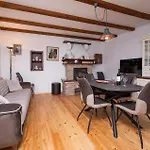 Pet Friendly In With House Sea View *