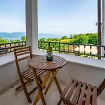 Pet Friendly In With House Sea View *