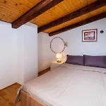 Pet Friendly In With House Sea View بلومين