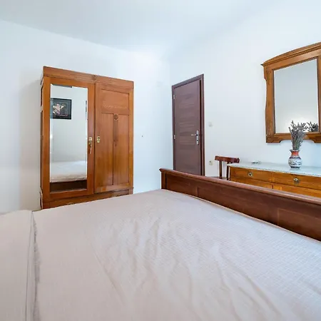 Vakantiehuis In Waar Huisdieren Welkom Zijn, Met Uitzicht Op Zee *